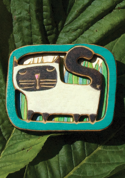 J9 : Cat Brooch