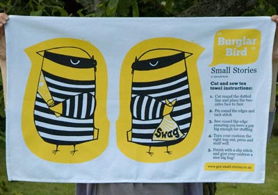 T6 : Burglar Bird Cut n Sew Tea Towel